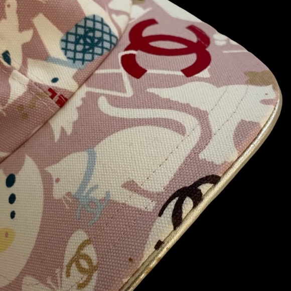 CHANEL  RARE LIGHT PINK CC ANIMAL PRINT CAP $1,950.00 - Picture 3 of 5
